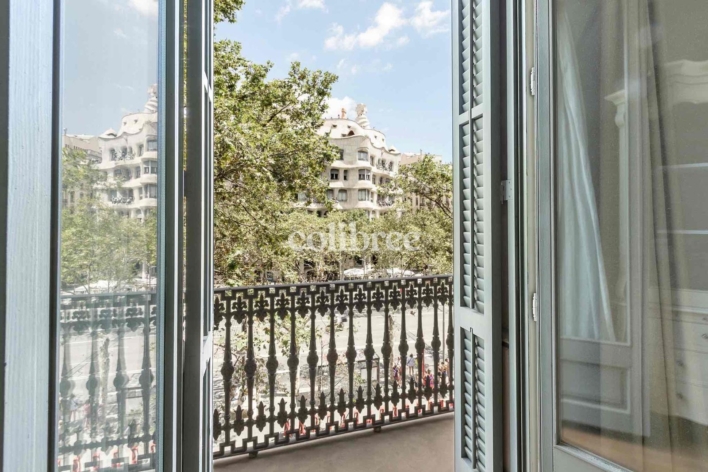 Excelente propiedad en la avenida mas prestigiosa de la ciudad, con vistas espectaculares a La Pedrera.